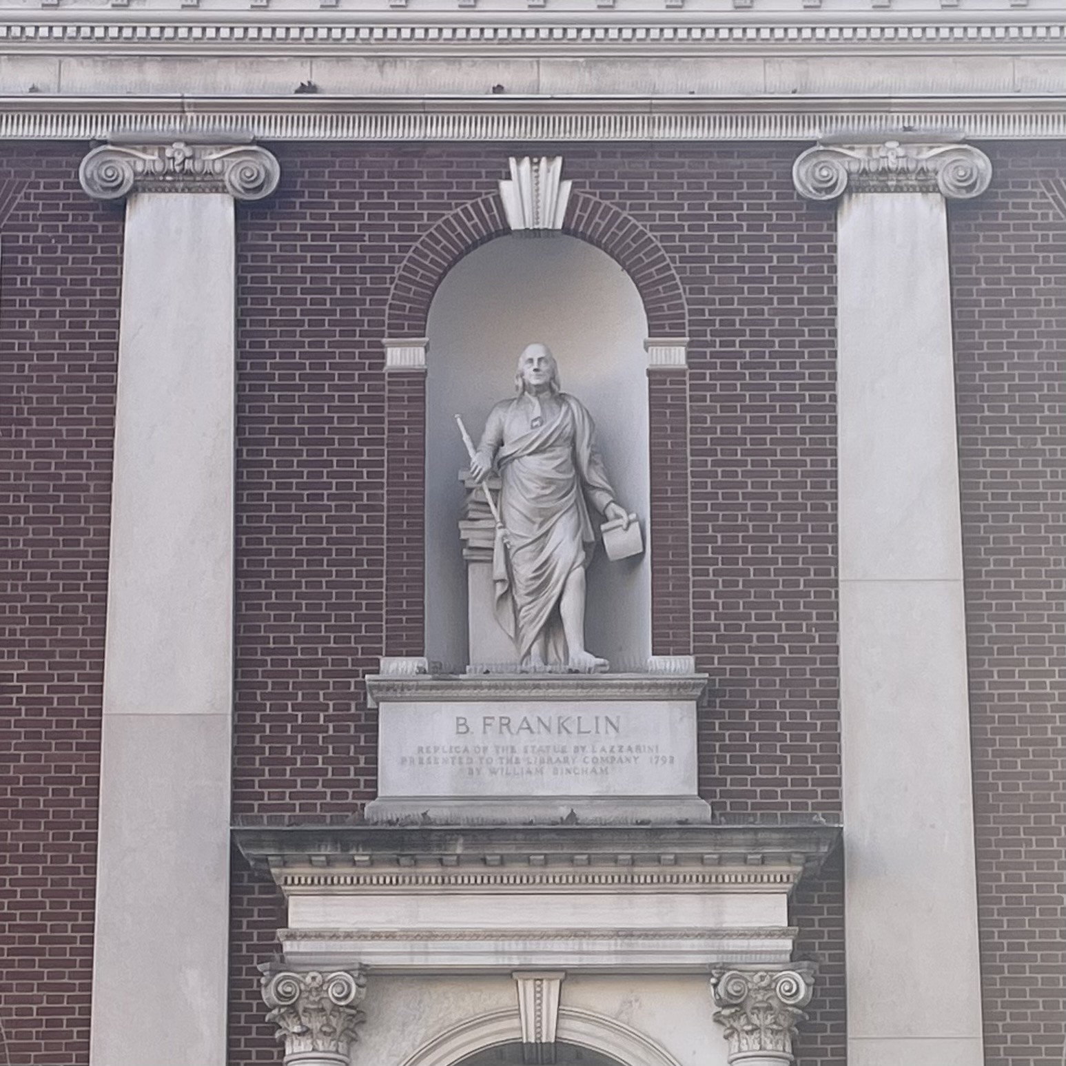 The replica state of Benjamin Franklin in Roman attire.